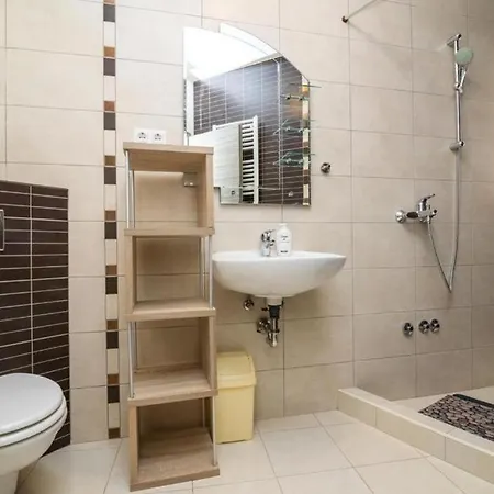 Holiday home Family Friendly House With A Swimming Pool - 19969 *